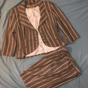 Ladies suit